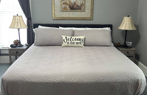 Maxwell Other | Relax at Fall Creek Farmhouse: Breathtaking Sunrises Awaits