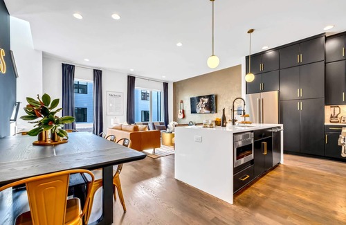 Katie Hill Neighborhood House | Experience the Taylor Swift-Inspired Rooftop Deck Retreat