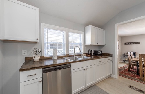 Maryville House | Renovated Maryville Home Near Shops & National Park