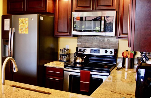 Kihei Condo | Exceptional Oceanfront Condo with Pool & A/C in South Maui