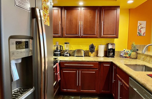 Kihei Condo | Exceptional Oceanfront Condo with Pool & A/C in South Maui