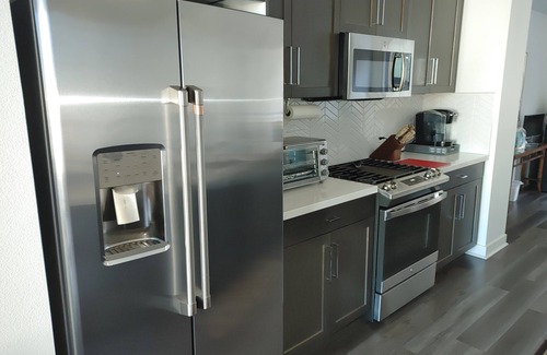 Central San Pedro House | Fall special discount. views & pets ok. walk 2 blocks to boardwalk. to see boats