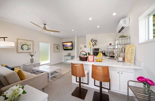 Lake Ida Shores Cottage | Mid Century Modern Cottage: Pet-Friendly Oceanfront Retreat