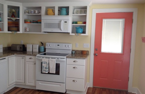 Biloxi Cottage | New June Cottage Opening in Ocean Springs - 10/10 Rated Stay!