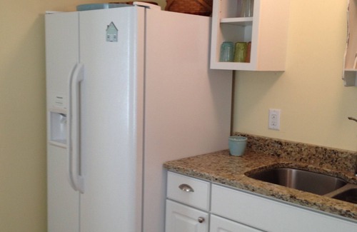 Biloxi Cottage | New June Cottage Opening in Ocean Springs - 10/10 Rated Stay!