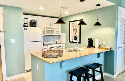 Baytowne Wharf Condo | Experience Baytowne Fun with Spectacular Ocean Views