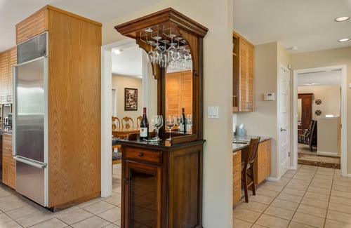 Graton House | Experience Fallen Tree Ranch: Wine Country Retreat with Spa