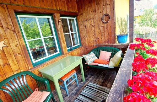 Gmuend in Kaernten House | Discover Fallerhaus: Family-Friendly Retreat with Top Ratings