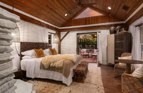 Fredericksburg House | Secluded Falling Star with Private Hot Tub Retreat