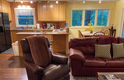Maggie Valley House | Discover Falling Waters: Your Ideal Mountain Retreat