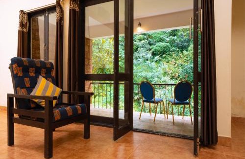 Devikolam Hotel | Relaxing Escapes at Falling Waters Munnar with Pool Access
