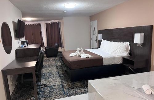Fallsview Hotel | Comfortable Falls Lodge & Suites: Family-Friendly Escape