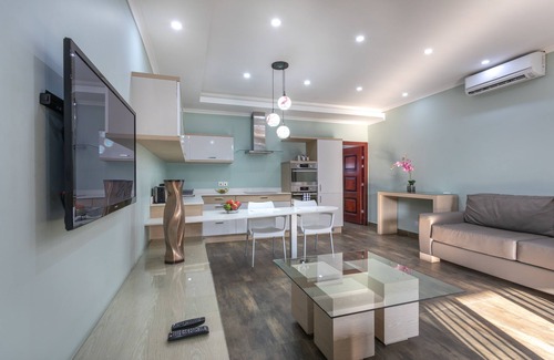 Lusaka Apartment | Explore Fallsway Suites: Ocean Views & Pet-Friendly Stays