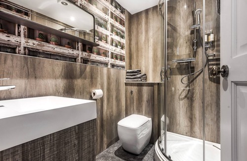 Maenporth House | Unwind at Falmouth Bay: 4-Star Retreat with Spa & Dining