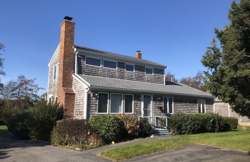 Falmouth House | Experience Oceanfront Bliss at Falmouth Breezes on the Cape