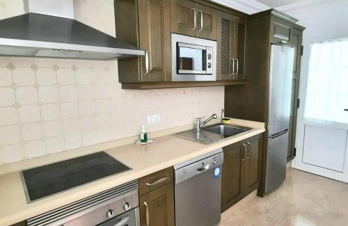 Caleta de Famara Apartment | Famara Surf: Fast WiFi & Family-Friendly Near the Beach