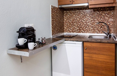 Potos House | Oceanfront Studios Lampiris: Family-Friendly Getaway