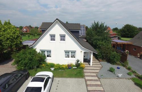Upleward Apartment | Family-Friendly Escape at Familie Decker-Behrends Hotel