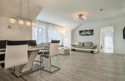 Meersburg Apartment | Family Apartment 1: Kid-Friendly Stay with Great Reviews