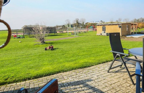 Sahrensdorf Apartment | Familien Erlebnishof Büdlfarm