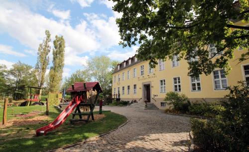Petkus House | Family-Focused Retreat at Gutshaus Petkus with Great Amenities