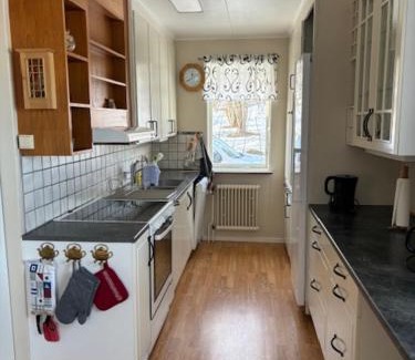 Fengersfors Villa | Family-Friendly Sweden House with Oceanfront Hot Tub