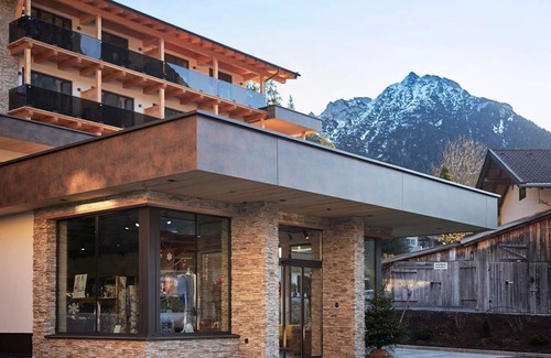 Buchau House | Ideal Family Retreat at Familiennestl II - All-Inclusive Fun