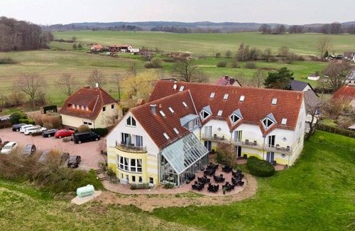 Buschvitz House | Family Suite at Inselhotel Kleiner Bodden: Pet Friendly & Welcoming