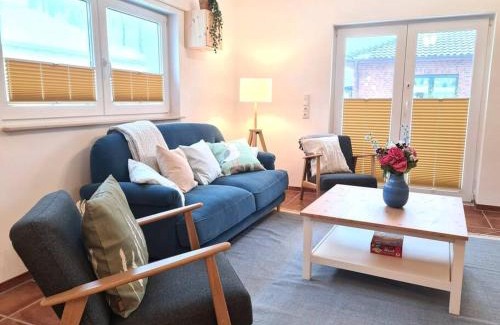 Gartenstadt-Stadtweide Apartment | Family Haven: 4-Star Retreat in Rostock, Ideal for Kids