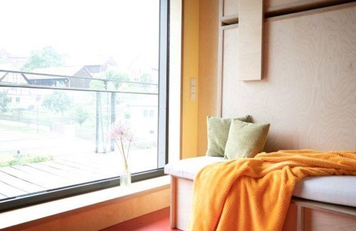 Arnsgrun House | Family-Friendly Deluxe Room with Ocean View & Kitchen