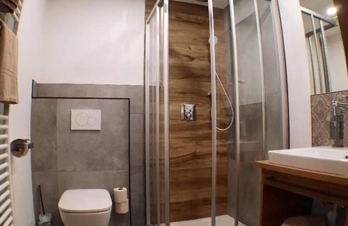 Dorfgastein Bed & Breakfast | Family Rooms with Modern Amenities at Gasthof Walcher