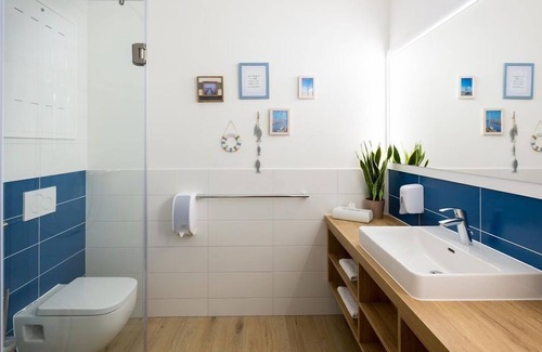 Rust Bed & Breakfast | Family Rooms with Pool & Ocean View at Hotel am See Rust