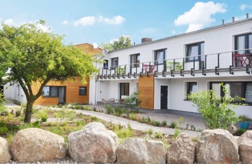 Puttgarden Apartment | Family Room with Shower - Hus Seeblick in Scenic Surroundings