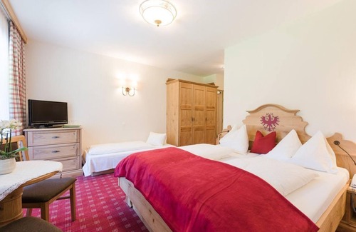 Soell House | Family Rooms with Shower - Gasthof Oberstegen Awaits