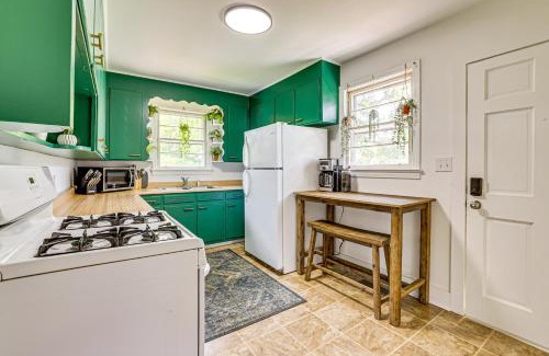 Greer House | Families Welcome, Fenced Yard Inviting Greer Home