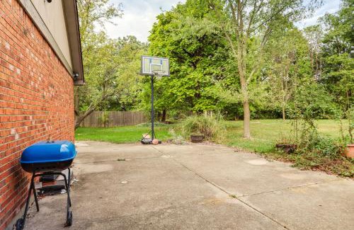 Dayton House | Families Welcome! Spacious Suburban Home in Dayton