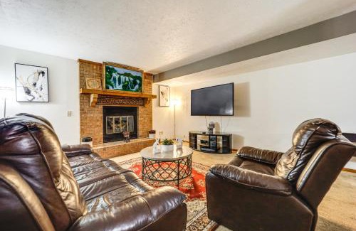 Dayton House | Families Welcome! Spacious Suburban Home in Dayton