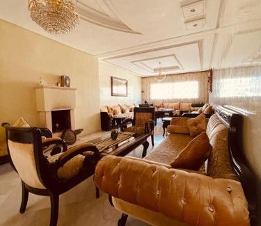 Quartier Mozart Apartment | Elegant Appart "Haut Standing Marocain" in City Center