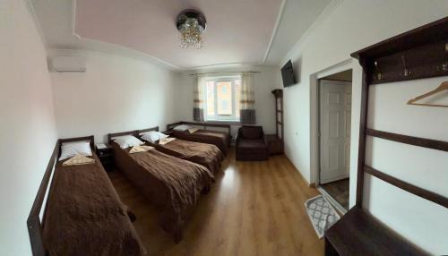 Kamenets-Podol'skiy Apartment | Family ЛюКс - Pet-Friendly Stay with Top Guest Ratings