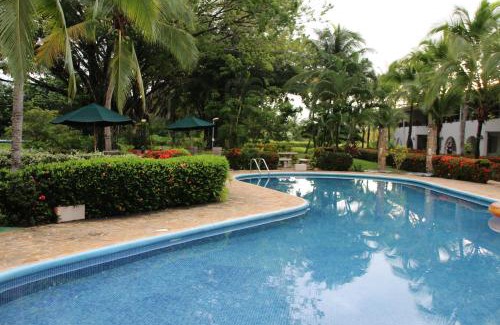 Damas Apartment | Family-Friendly 2bd Apartment Near Quepos & Manuel Antonio