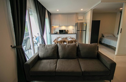 Kram Condo | Family-Friendly Mantra Beach Condominium with Breakfast