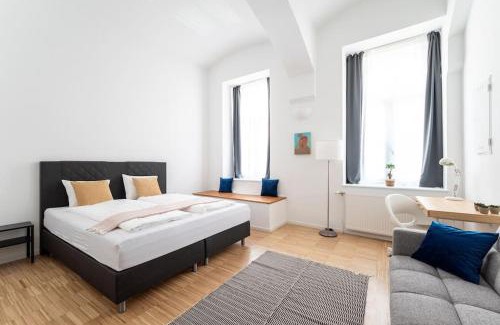 Weißgerber Apartment | Family-Friendly 2BR Oasis Steps from City - Rated 9/10