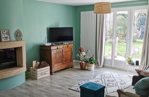 Plaisir House | Family-Friendly Accommodation Near Olympic Venues in Paris