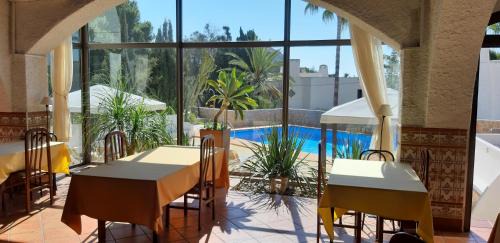 Agua Amarga Hotel | Family Agua Amarga: Beachfront Pool & High Guest Satisfaction