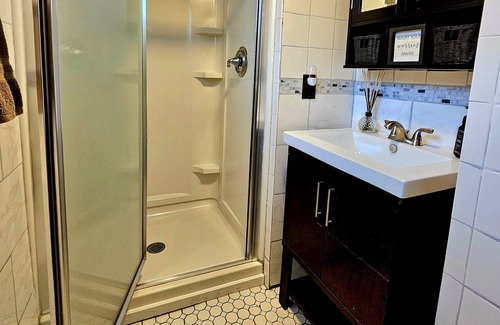 Confluence Cottage | Pet-Friendly Getaway at Family-Focused Confluence Cottage