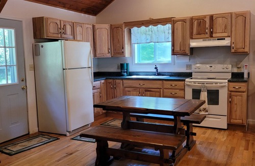 New Albany Cabin | Family and Pet-Friendly Cabin with Top Guest Reviews