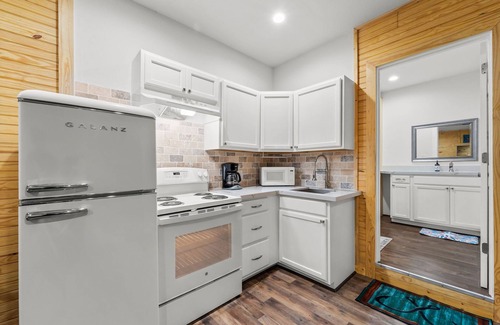 Cedar Lane Cabin | Pet-Friendly Retreat with Creek Access and RV Hookup
