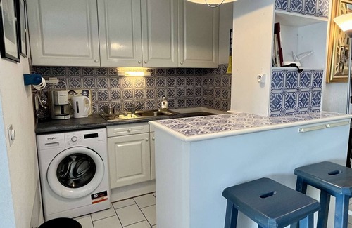 Plage d'Argeles Apartment | Cozy Apartment in Argelès-sur-Mer with Ocean View & Spa