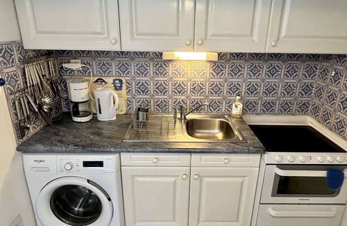Plage d'Argeles Apartment | Cozy Apartment in Argelès-sur-Mer with Ocean View & Spa