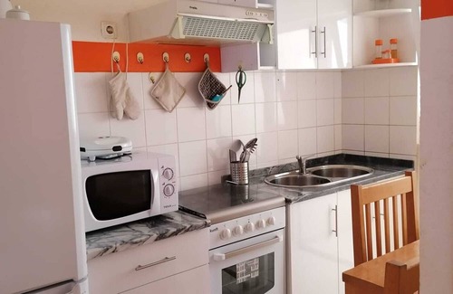 Praia Condo | Comfortable Family Apartment with Kitchen for Your Stay